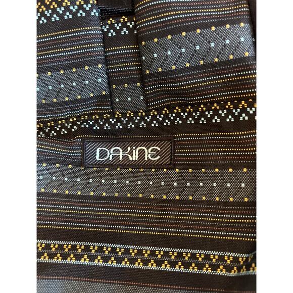 Dakine
Cosmo 6.5L mini backpack black, grey, and teal geometric pattern small main image 9
